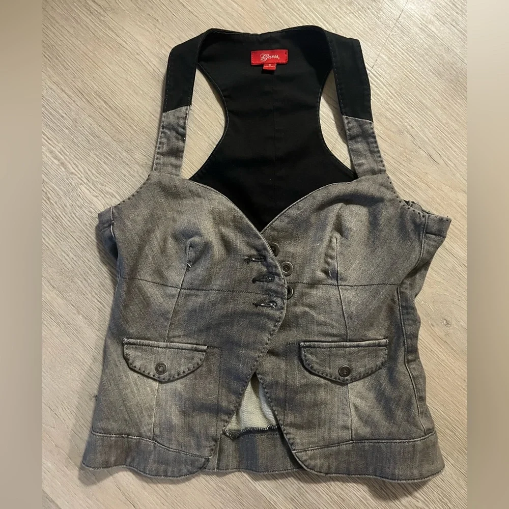 Vest - Picture 1 of 3